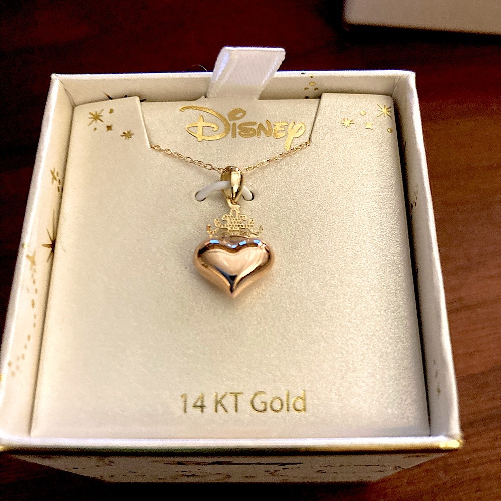 NWT. Original packaging Macys Disney Heart Pendant Necklace. 14k gold 15” chain.